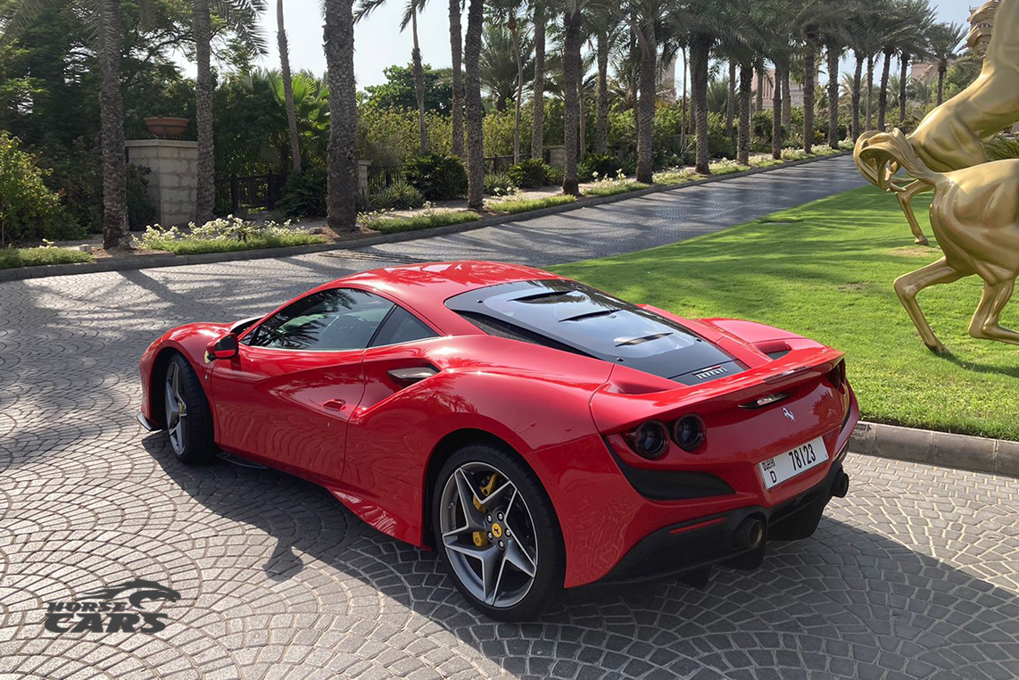 Discover Dubai with Ferrari Rental: Idea